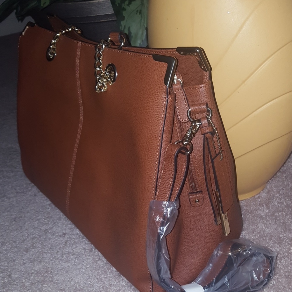 Purse - Picture 2 of 8